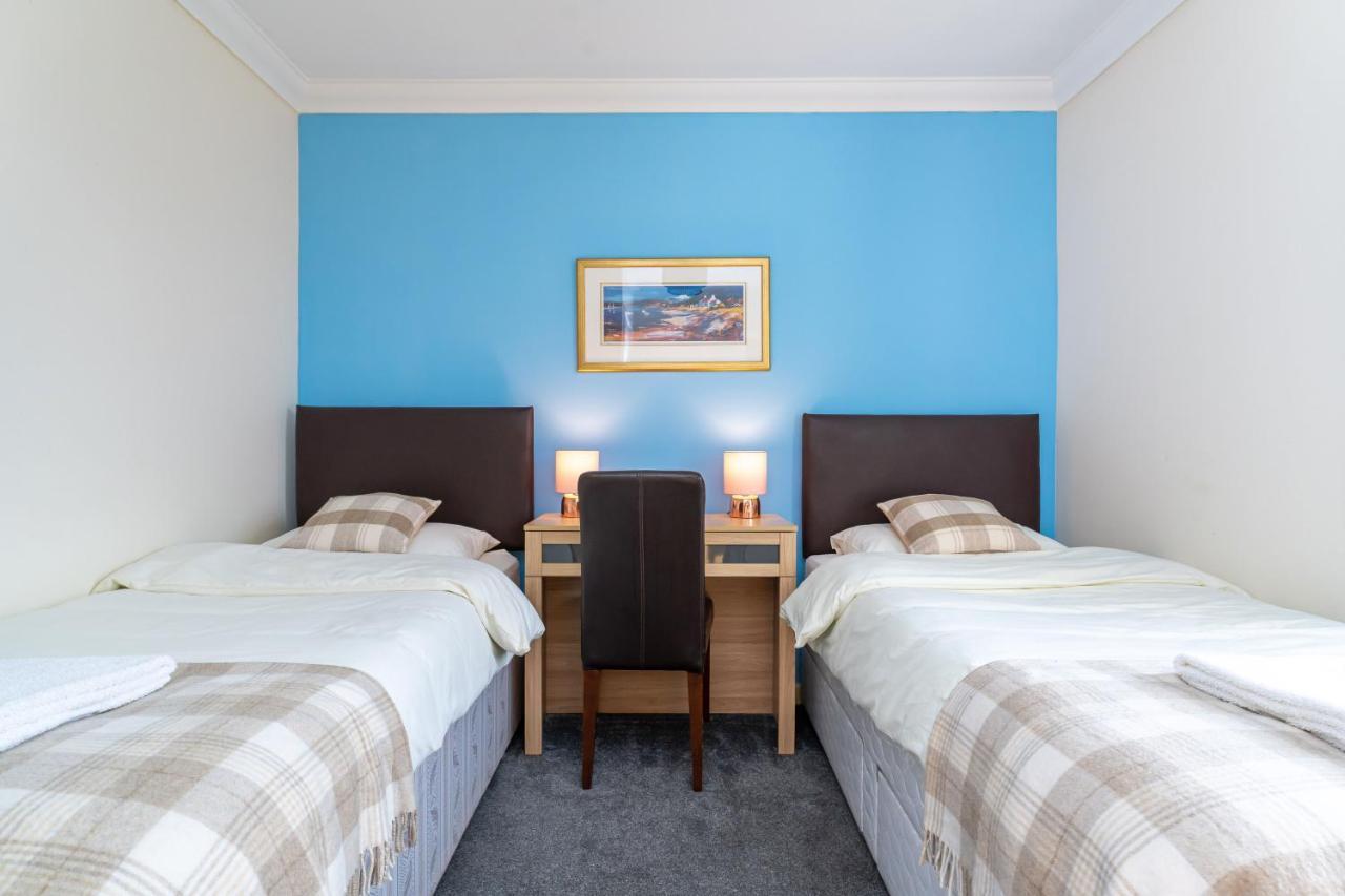 New Four Bedroom House - All Rooms Ensuite Stirling Exterior foto