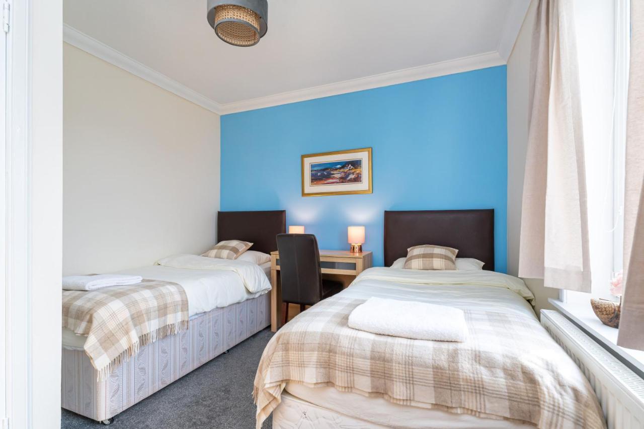 New Four Bedroom House - All Rooms Ensuite Stirling Exterior foto
